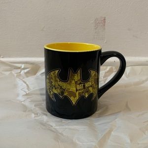 DC Comics Batman Black & Yellow Bat Symbol Logo Coffee Mug Cup